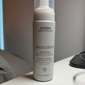NWT Aveda Phomollient Styling Foam - White